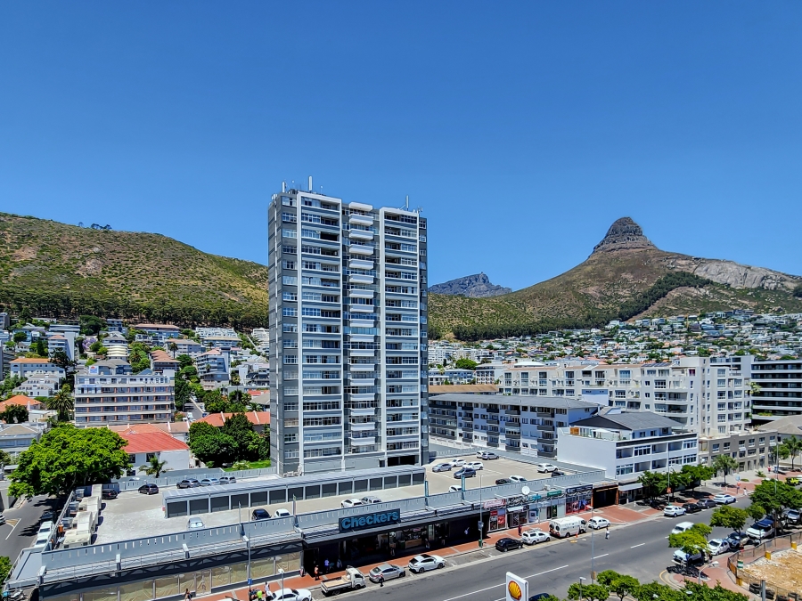 4 Bedroom Property for Sale in Sea Point Western Cape